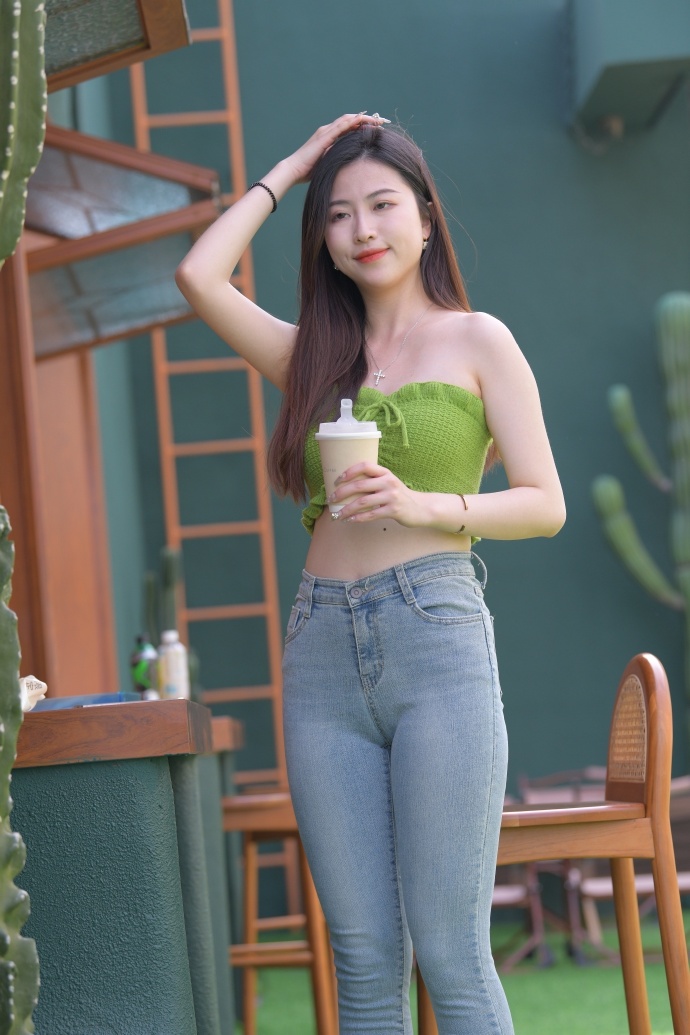 用自己慰问将士冰球突破皇子(图1)